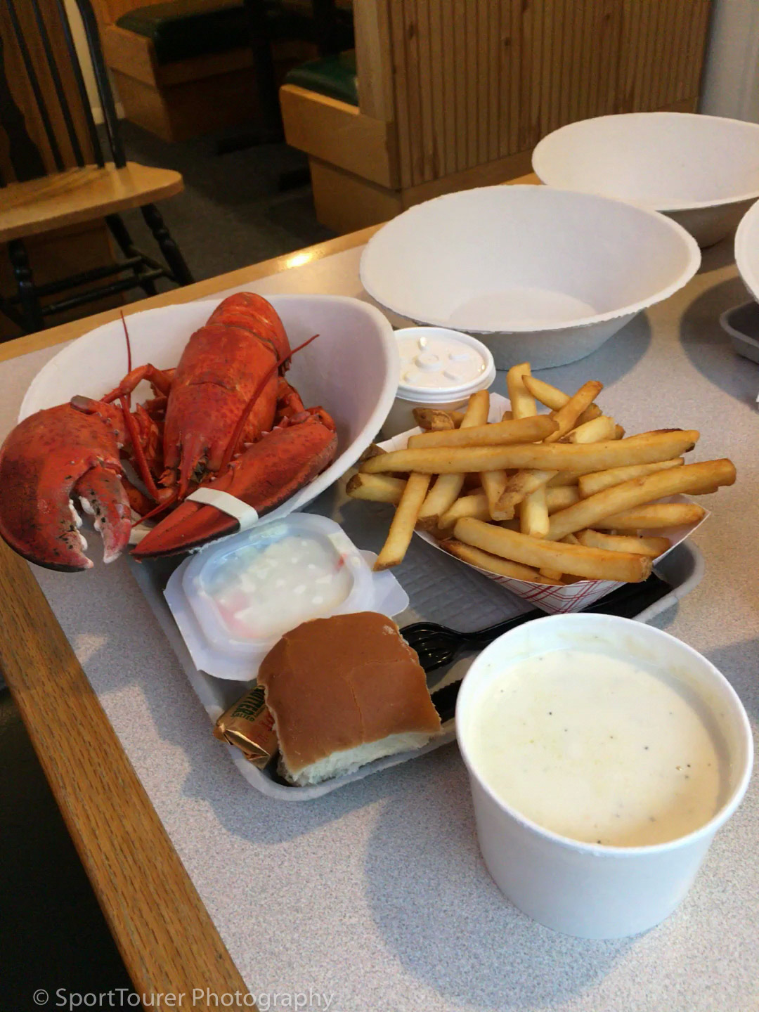  A great and long-awaited lobster dinner at Bailey's in Saco, Maine, for under 10 bucks! 