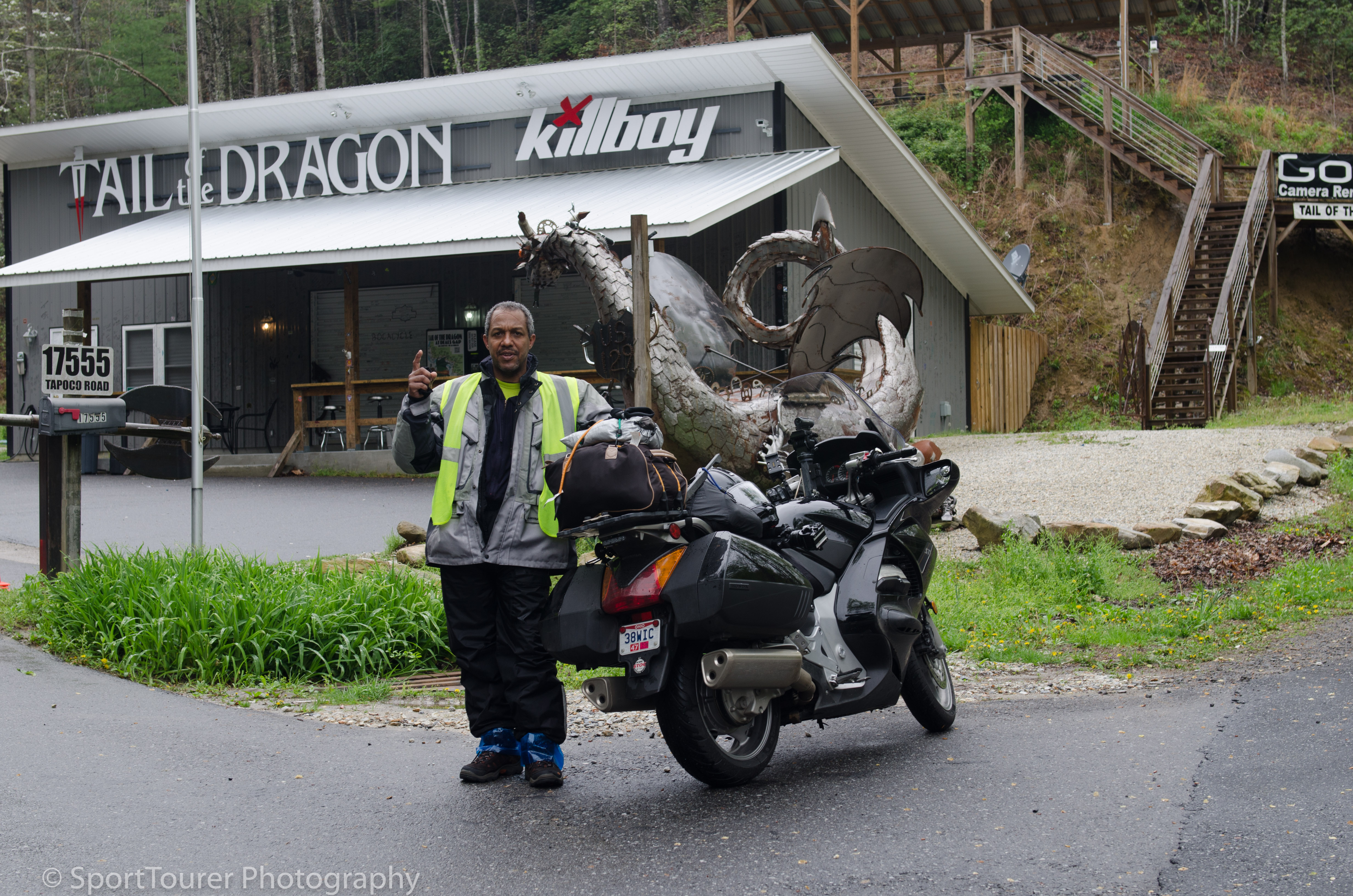  Beware, the tail of the dragon! Lovely ride. Had the whole road all to myself due to inclement weather. Made for a great thrill ride, but I found it to be seriously over-hyped in all my readings and research of it. 