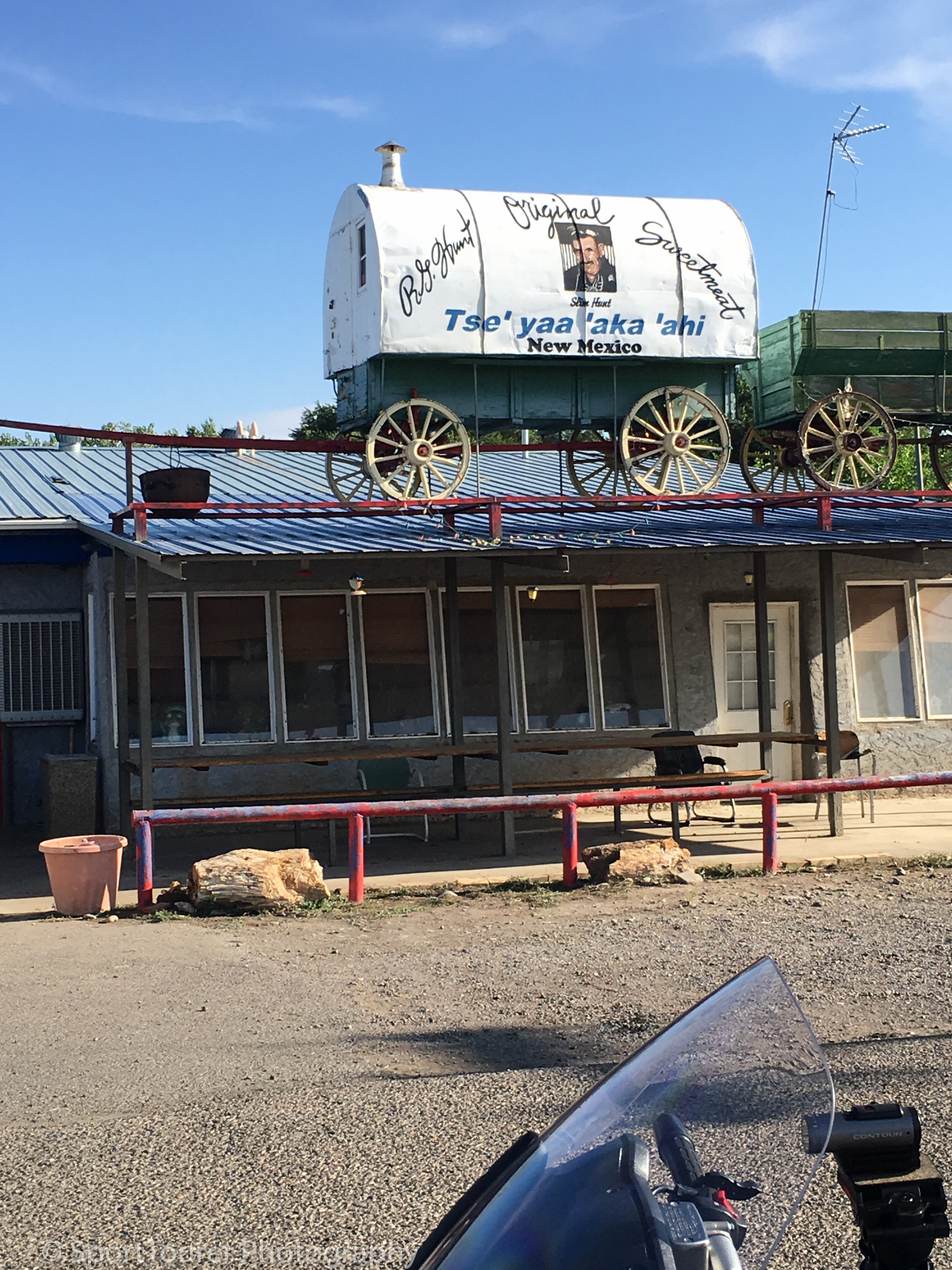  Roadside store/attraction along Route 66. 